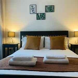https://unique-2-bedroom-apartment-in-london-excel-olympic-city.brighton-hotels-england.com