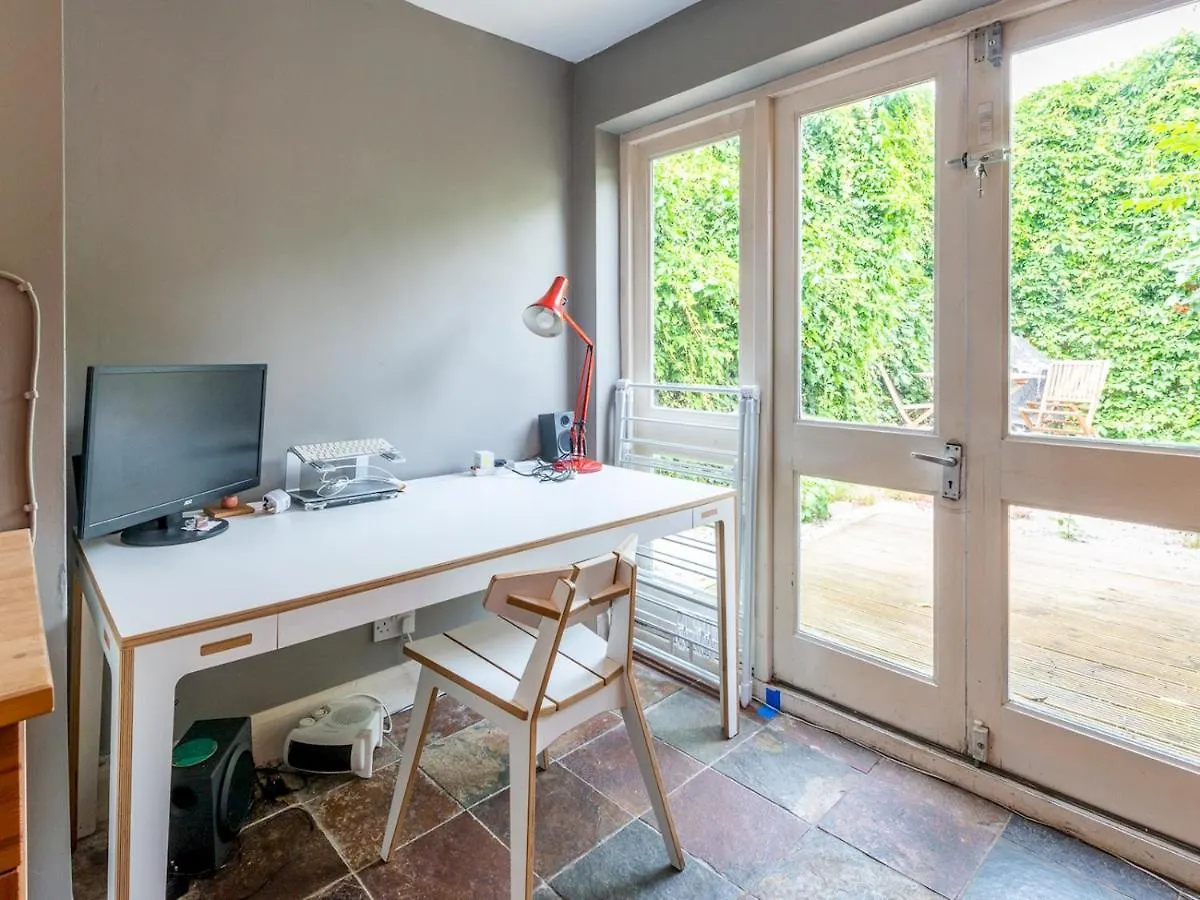 Pass The Keys Trendy Hackney House Villa London 0*,  Egyesült Királyság